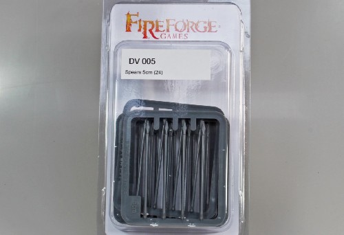 Plastic Spears 5cm (24) (DVWE02)